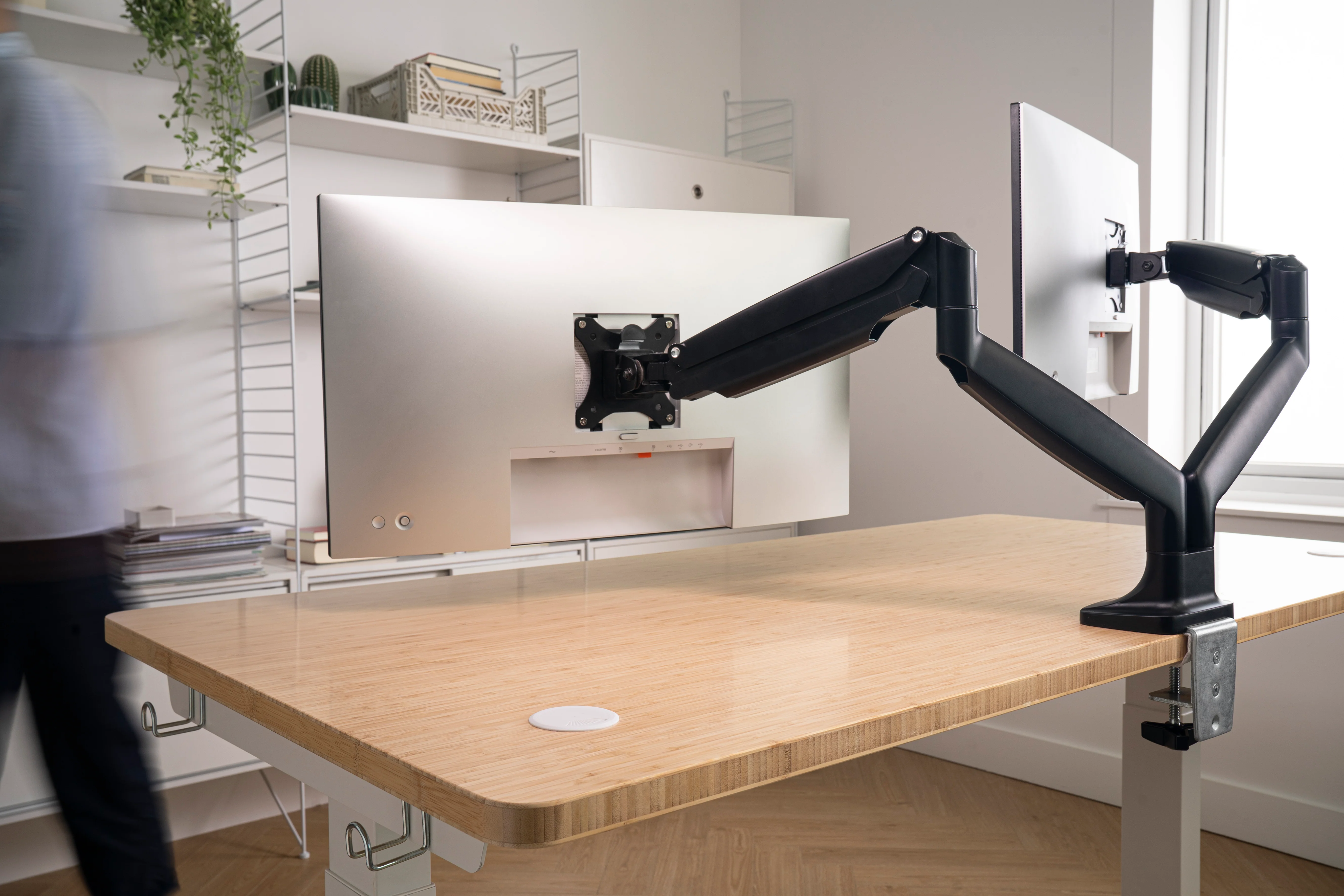 Dual Monitorarm - Image 4