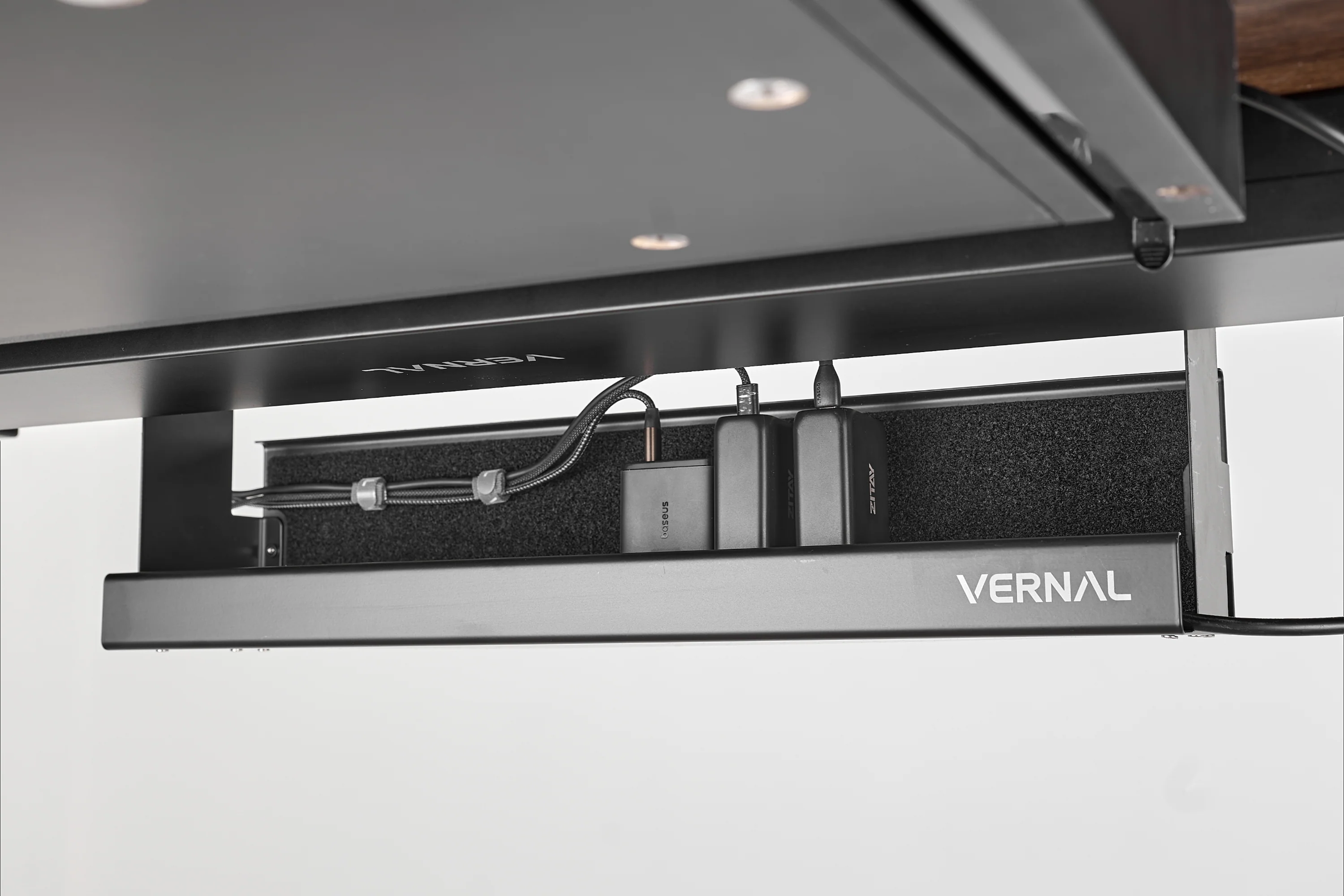 Vernal Kabelmanagement-Ablage - Image 4